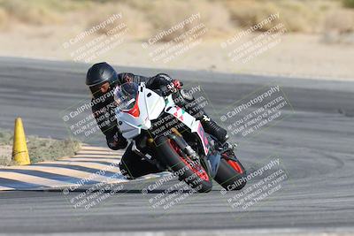 media/Nov-16-2025-Race Pace (Sun) [[8c5fa54630]]/Non Verified Riders (1st 20 Minutes)/2-Turn 10 (1010am)/